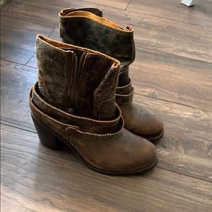 Leather cowgirl boots